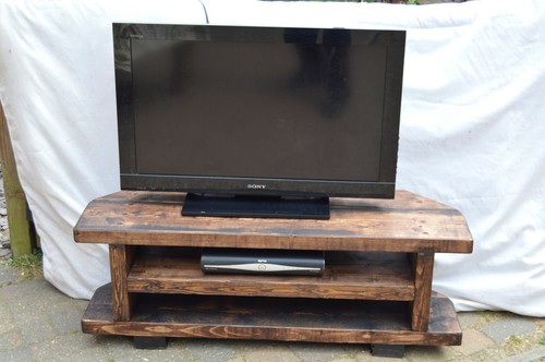 Corner rustic pine unit - corner, tv
